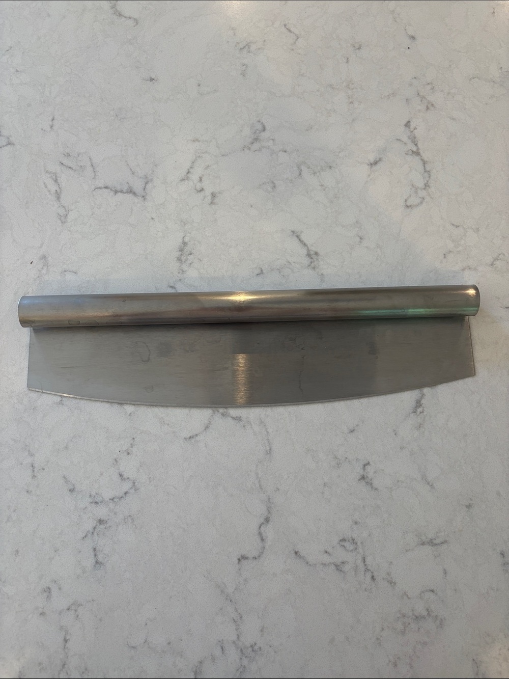 Stainless Steel Pizza Cutter with Rounded Handle